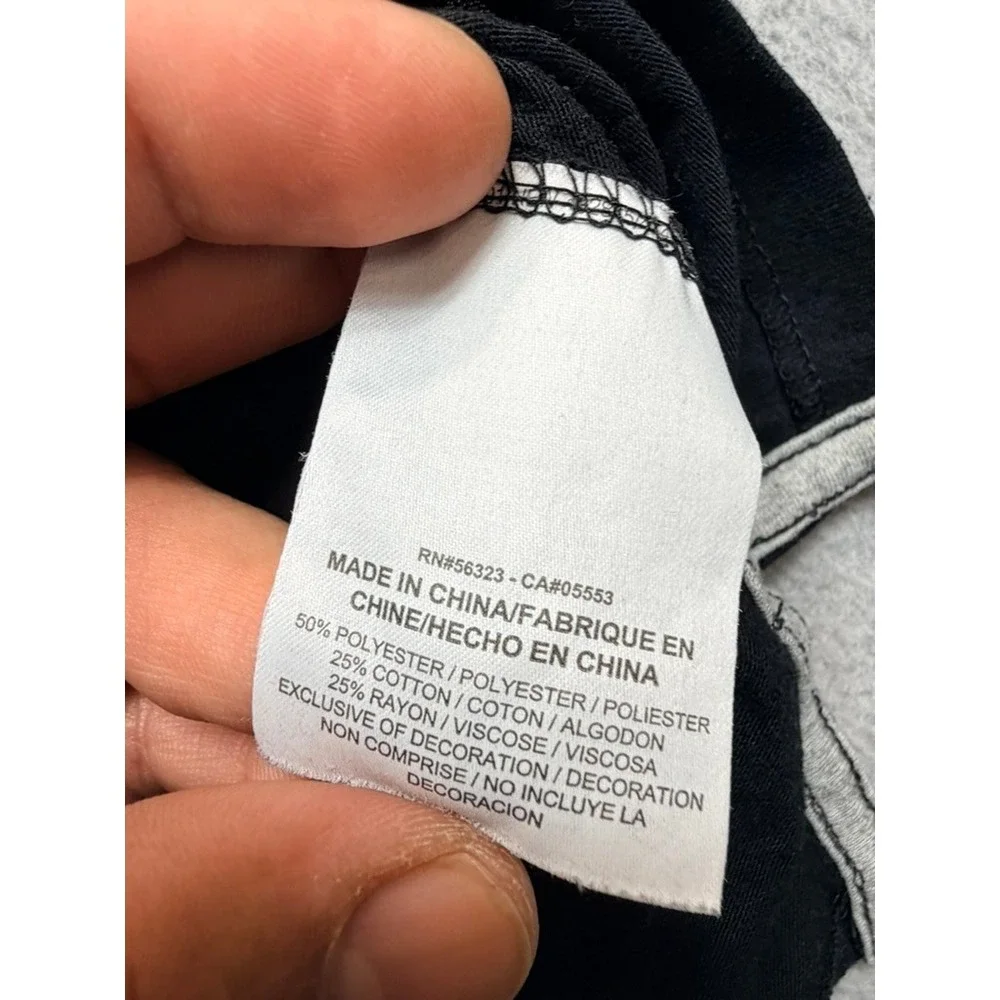Nike Womens Long Sleeve Graphic Tee Black Silver Logo Oversized Top L 854961-010